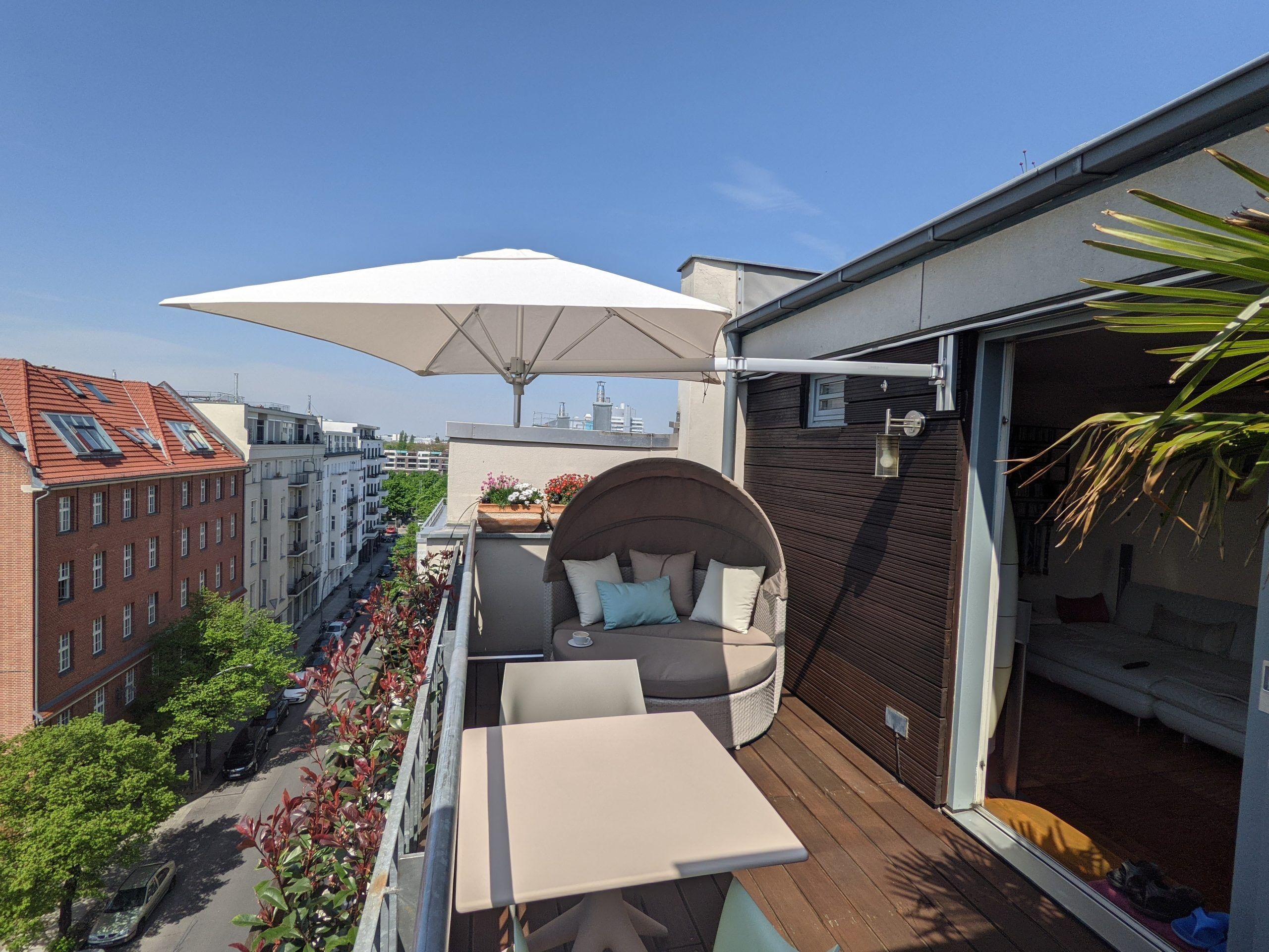 Paraflex Wall-Mounted Cantilever Umbrella