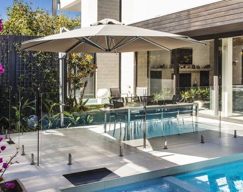 Eclipse m Oct next to pool & table (Brighton) in Natural ()